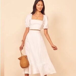 Reformation Yucca Linen Set